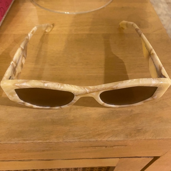 Diff Sunglasses Zoe Milk-N-Honey new in case - Picture 10 of 12